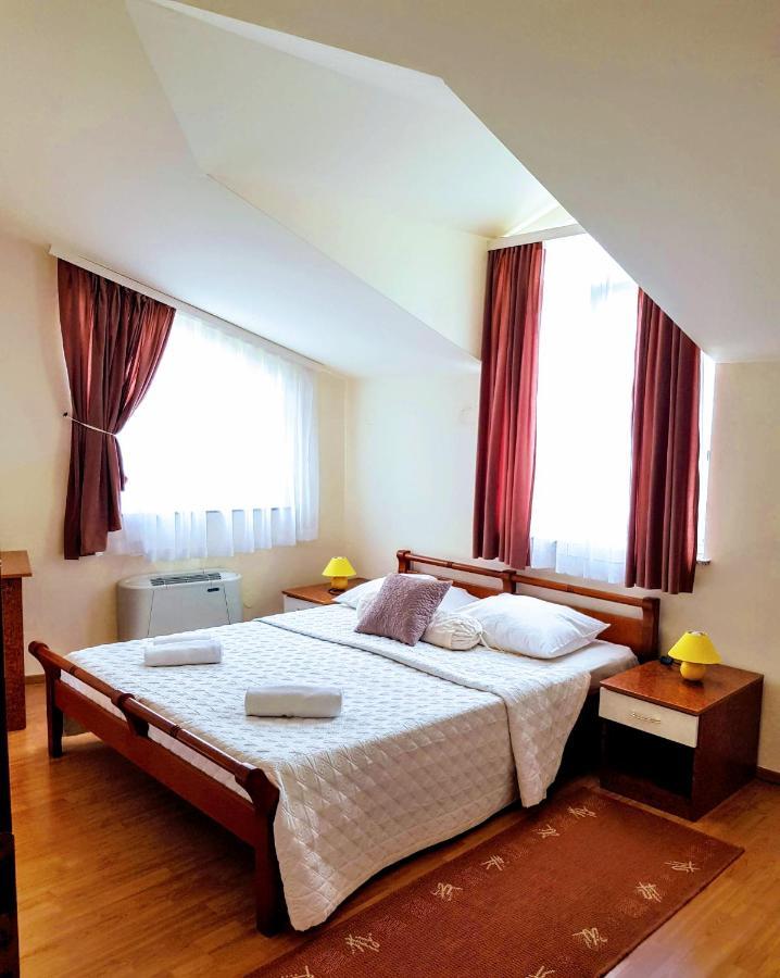 נובליה Villa Palcic מראה חיצוני תמונה