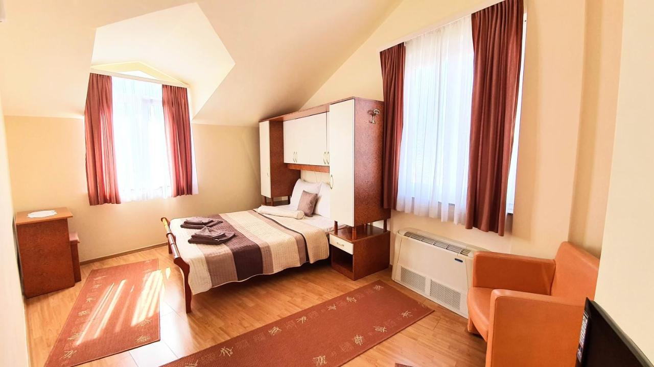 נובליה Villa Palcic מראה חיצוני תמונה