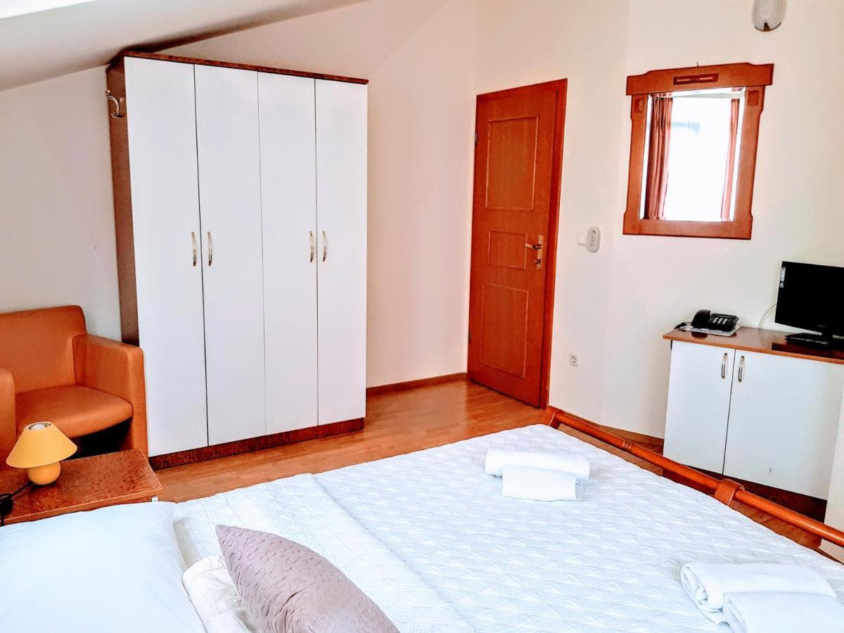 נובליה Villa Palcic מראה חיצוני תמונה